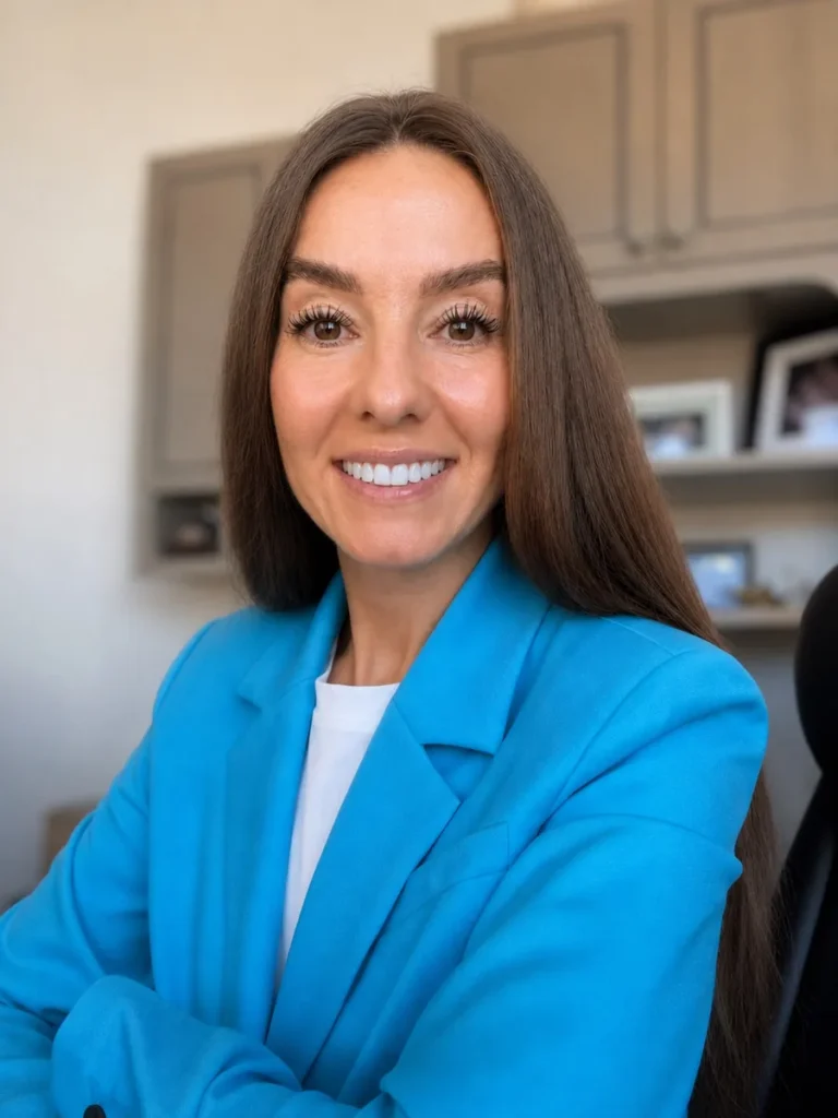 Portrait of Julia St. John, PPC strategist and founder of EVD• Marketing in Prescott, Arizona.